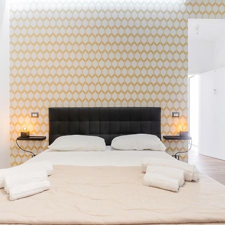 Pietramare Luxury Suites Барі Екстер'єр фото