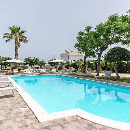 Pietramare Luxury Suites Барі Екстер'єр фото