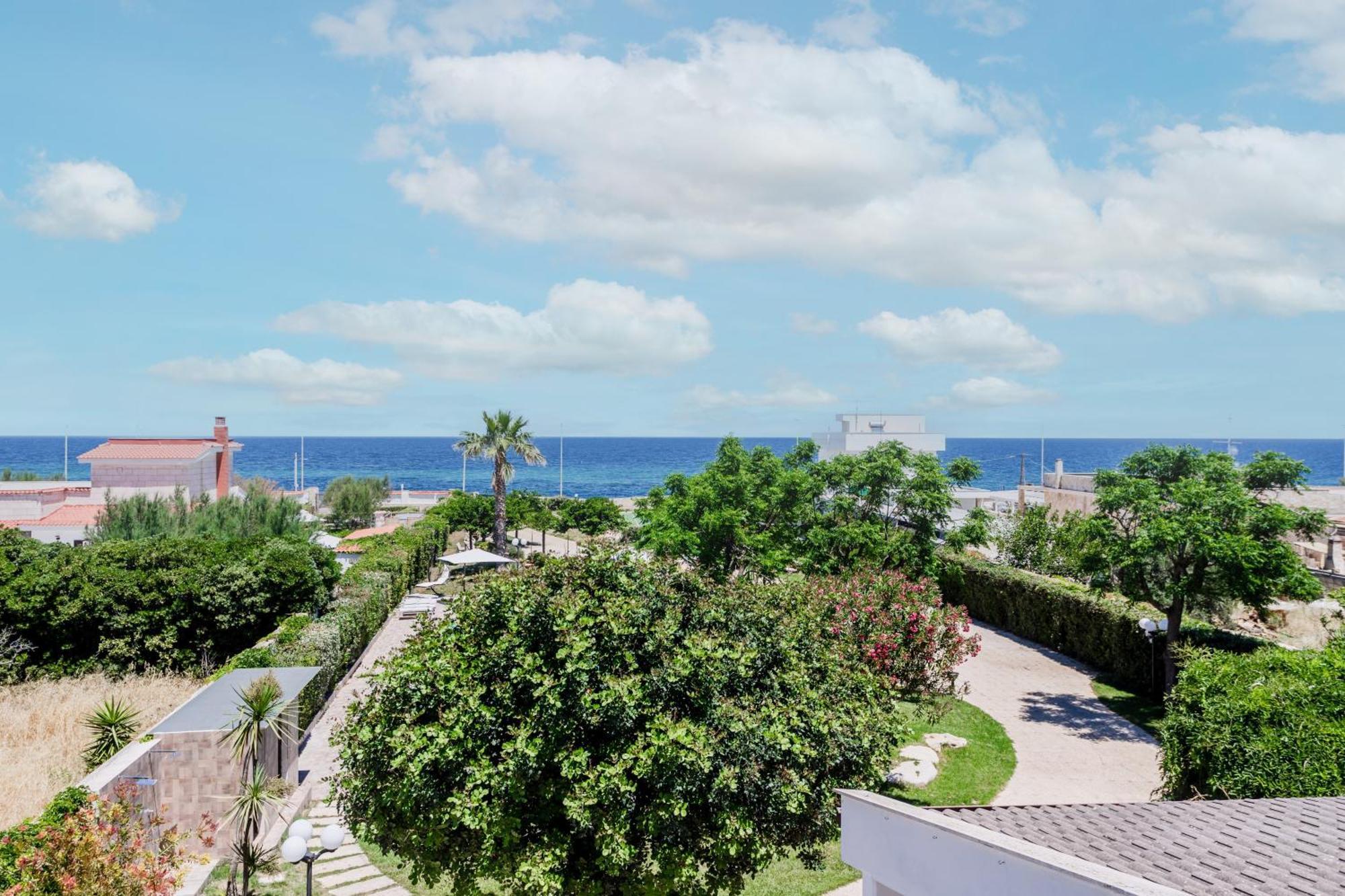 Pietramare Luxury Suites Барі Екстер'єр фото