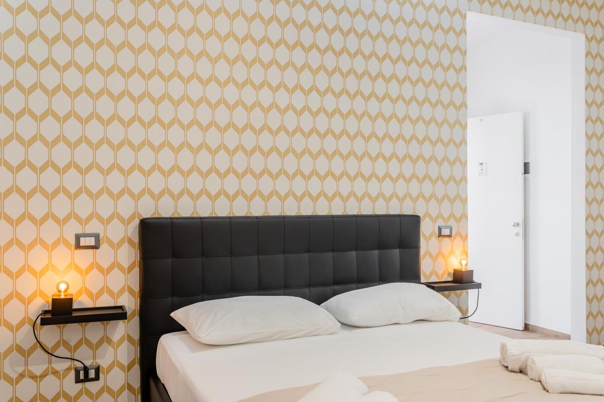 Pietramare Luxury Suites Барі Екстер'єр фото