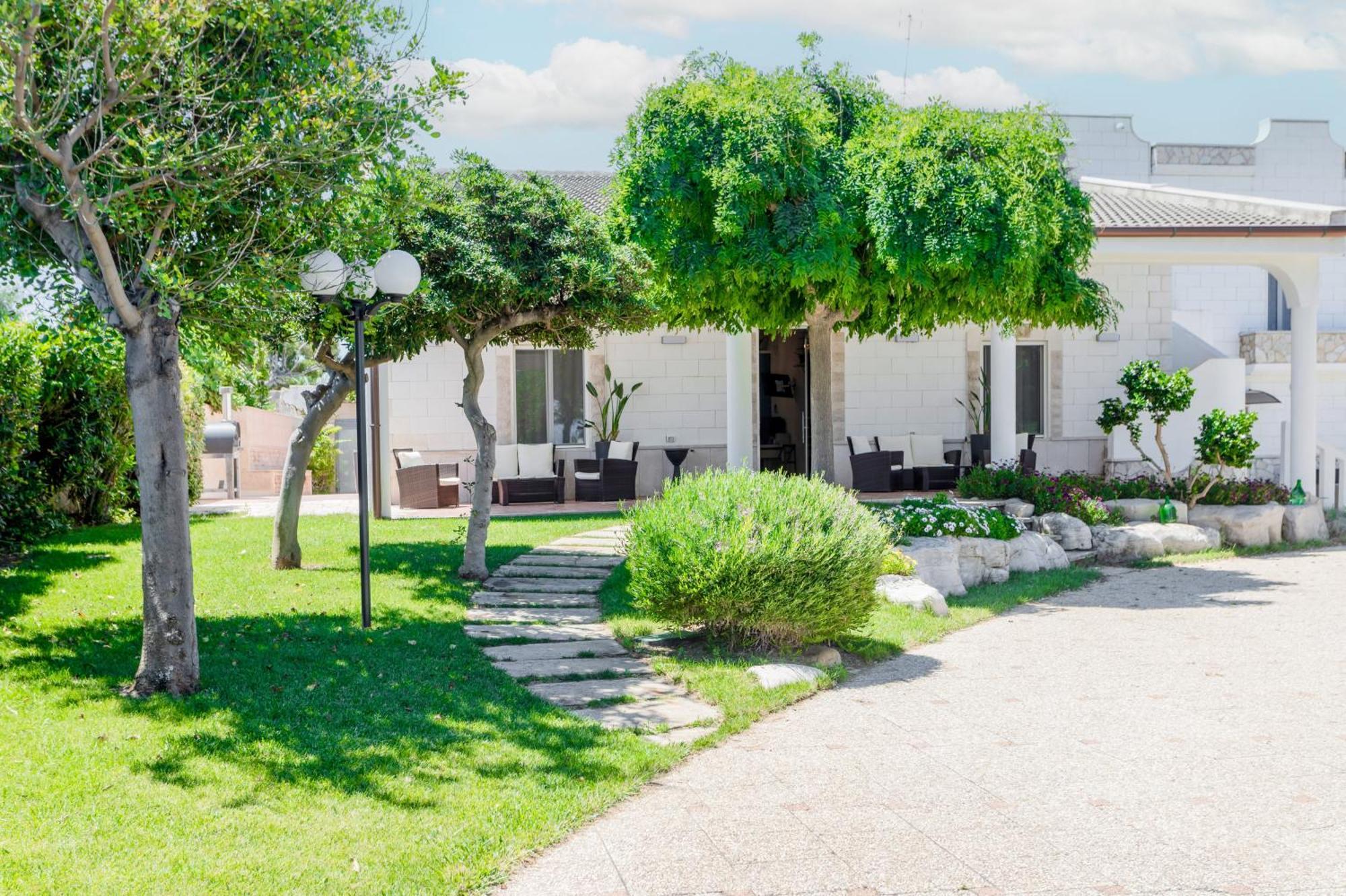 Pietramare Luxury Suites Барі Екстер'єр фото